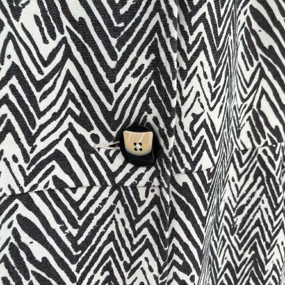 CAbi Zig Zag Ponte Knit Jacket Pockets Button Up Women Large White Gray 3034 - Picture 5 of 10